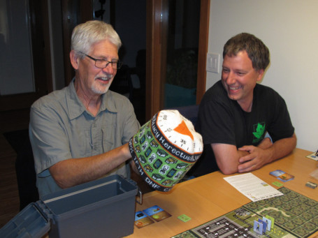 20150923_geocaching-hat-presentation_004_jah_web_forFB_web